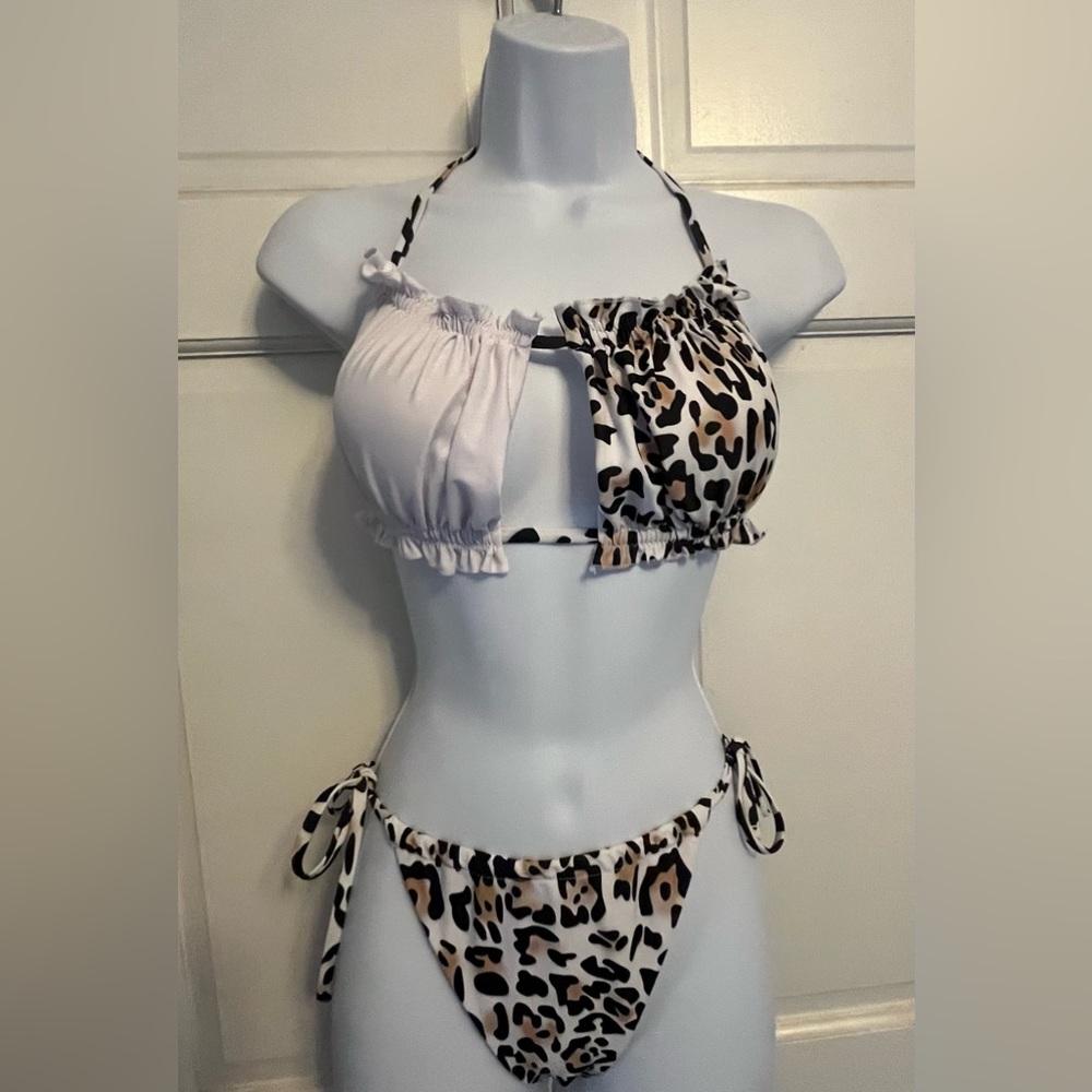 Bikini / String - image 1